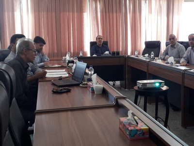 هشتمین جلسه شورای مرکز رشد همدان 400